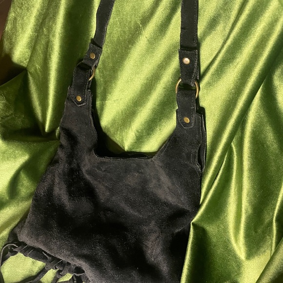 Black suede fringe shoulder purse - Picture 7 of 7